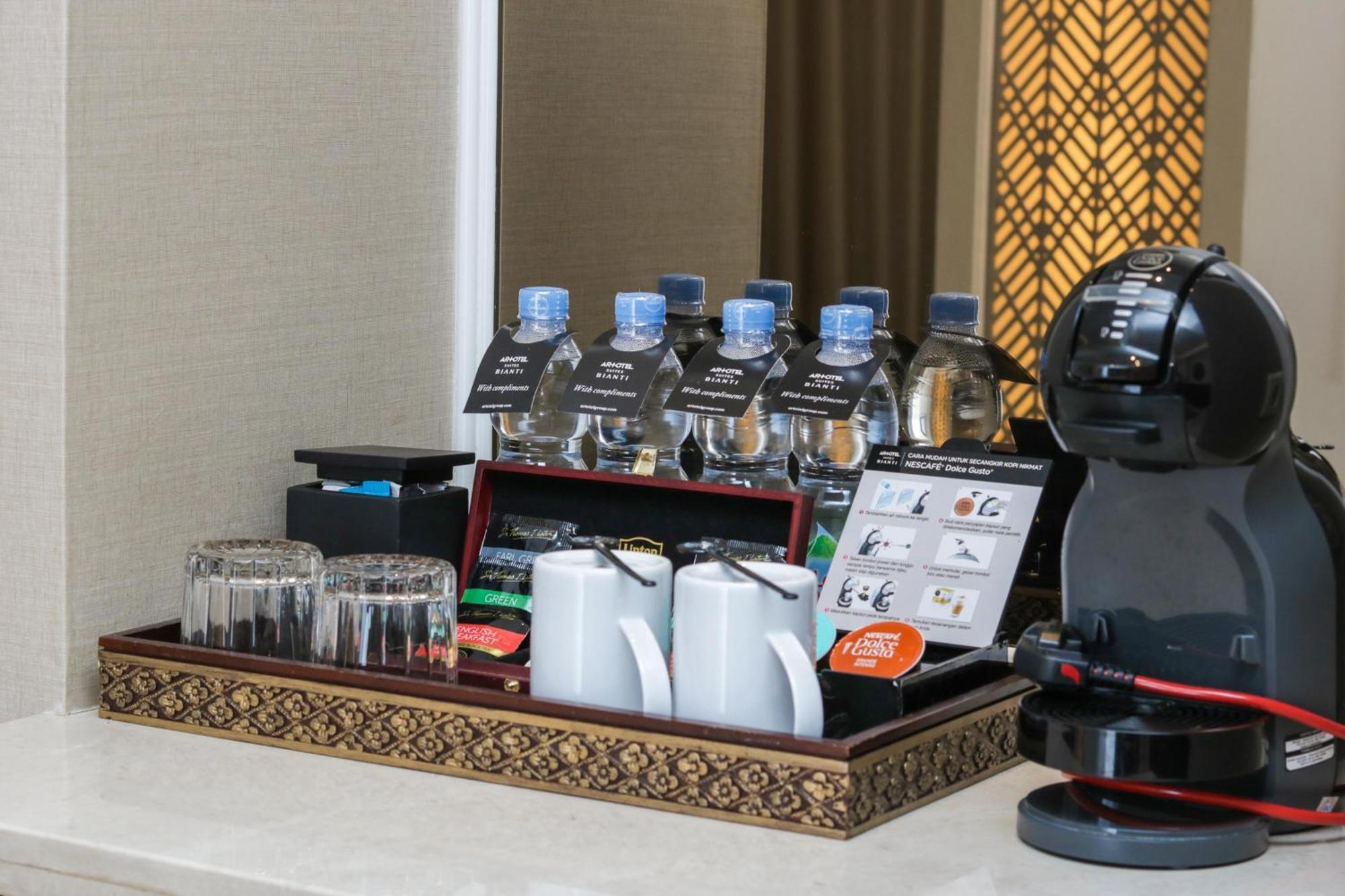 Artotel Suites Bianti Γιογκιακάρτα Εξωτερικό φωτογραφία