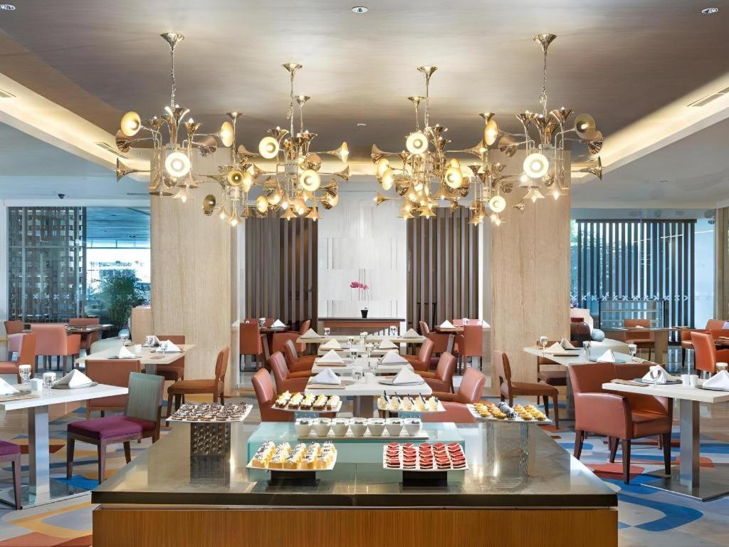 Artotel Suites Bianti Γιογκιακάρτα Εξωτερικό φωτογραφία