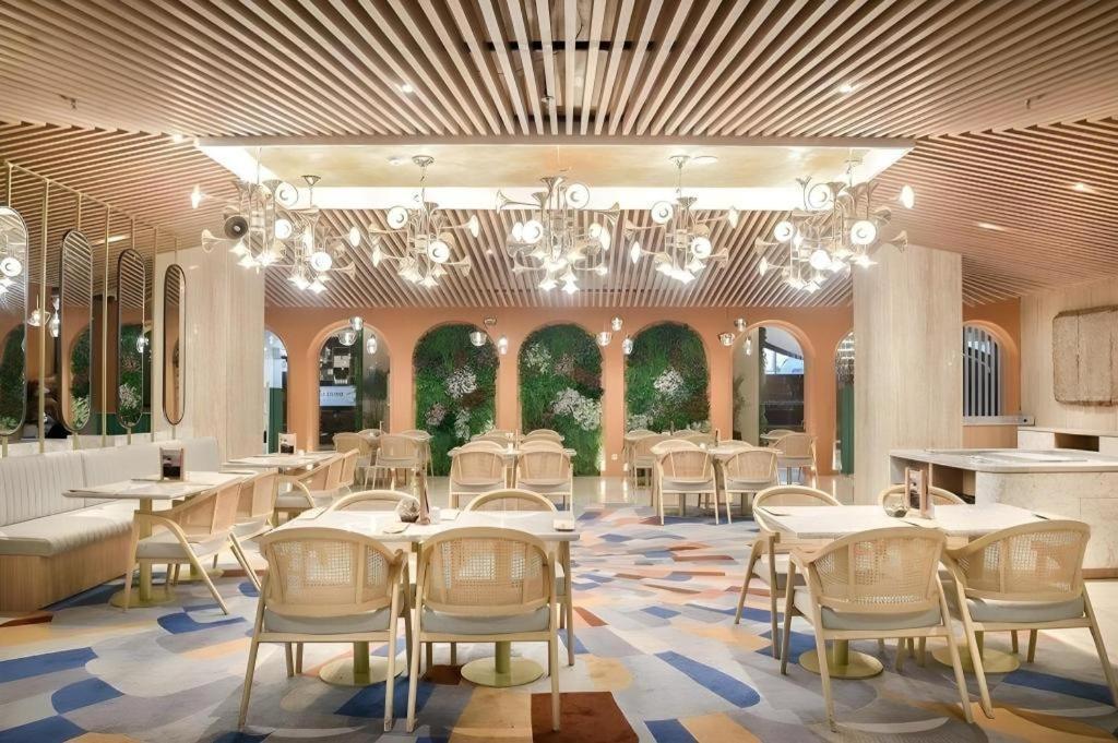 Artotel Suites Bianti Γιογκιακάρτα Εξωτερικό φωτογραφία